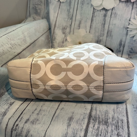 ❤️REDUCED❤️Coach Peyton Cream/Tan Hobo Bag EUC - Picture 13 of 15